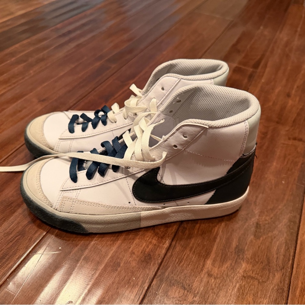 Nike Kids Sneakers White and Black